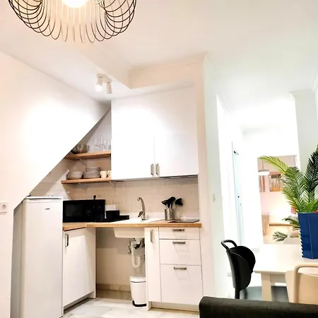 Cano 1 Bed 2 Min From The Sea By 10tosea Апартаменты